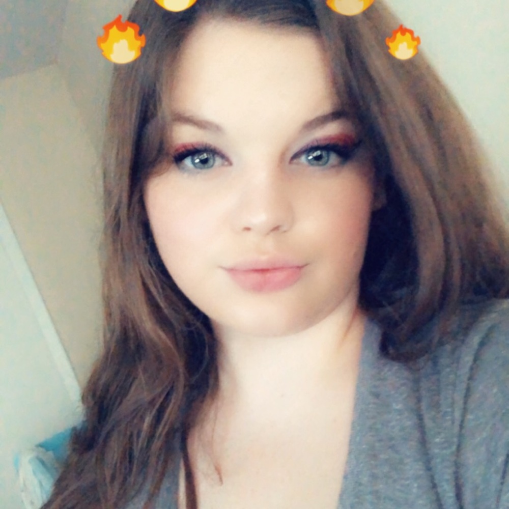 Meet your Posher, Victoria